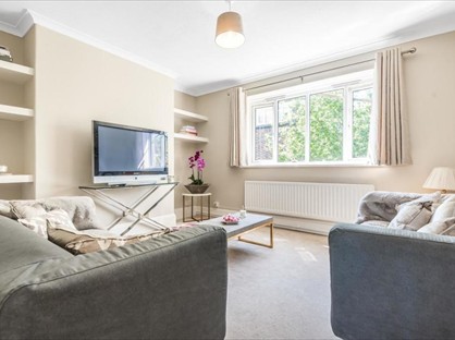 4 Bed Flat, St. John's Drive, SW18