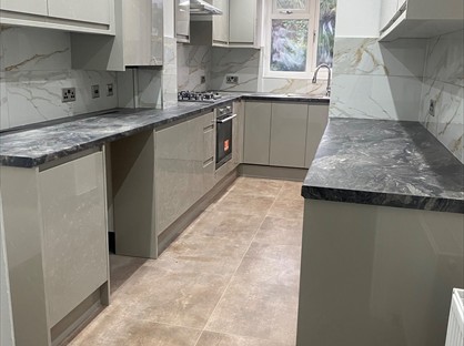 3 Bed Semi-Detached House, Langkey Roaf, SL3