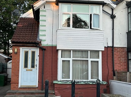 2 Bed Flat, Roxholme Terrace, LS7