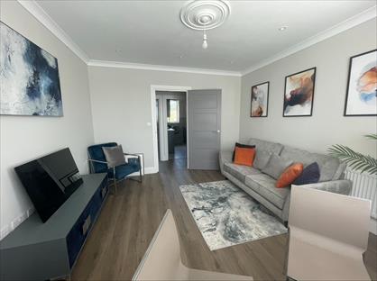 3 Bed Flat, Selhurst New Court, SE25