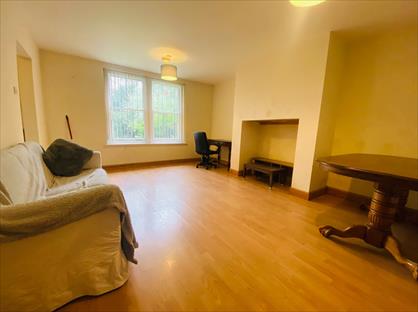 2 Bed Flat, Otley Road, LS16