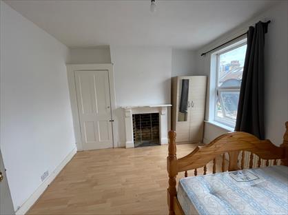 4 Bed Terraced House, Morley Road, E15