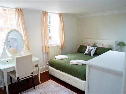 Room in a Shared House, Princess Park Manor, N11