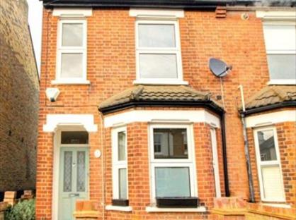3 Bed Semi-Detached House, Victoria Road, BR2