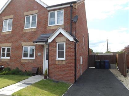 3 Bed Semi-Detached House, Thirsk Close, LN8