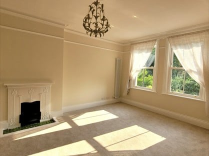 2 Bed Flat, Trinity Road, CT20