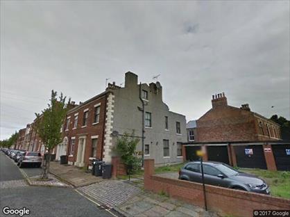 5 Bed Terraced House, Bank Parade, PR1