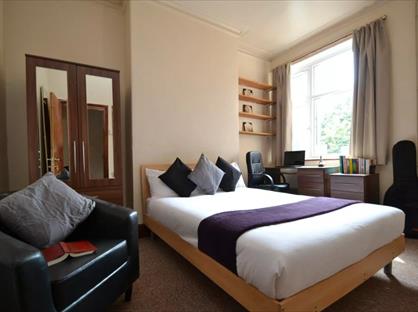 7 Bed Semi-Detached House, Stretton Road, LE3