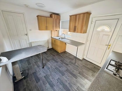 2 Bed End Terrace, Ashfield Street, HD2
