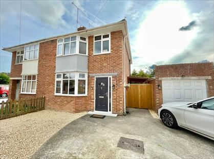 3 Bed Semi-Detached House, Richmond Road, BA20