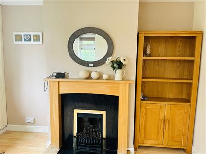 2 Bed Flat, Hoylake Road, M33