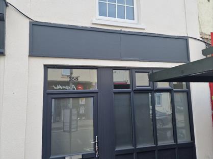 2 Bed Terraced House, High Street, GL50