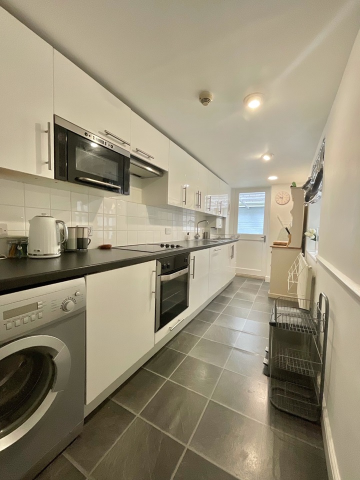 Additional image 6 of 1 Bed Flat, Royal York Crescent, BS8, N1 7GU