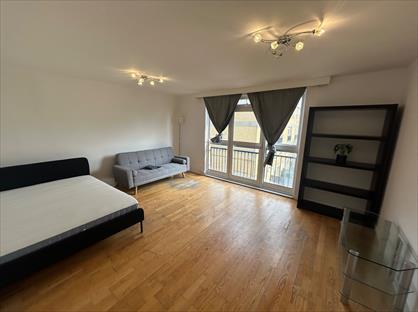 3 Bed Flat, Darfield, NW1