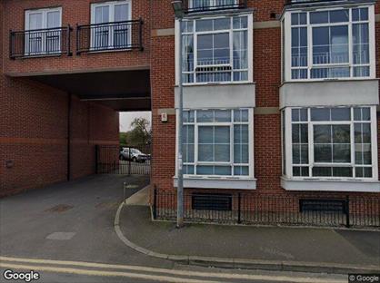 Studio Flat, Delta, HU17
