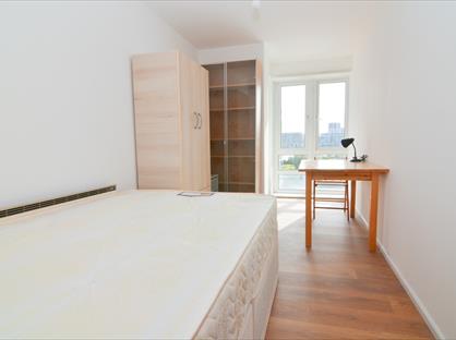 Room in a Shared Flat, St. Davids Square, E14