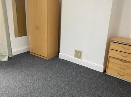 Room in a Shared House, Mivart Street, BS5