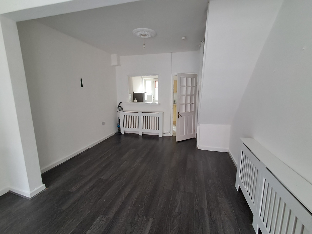 2 Bed Terraced House, Grantham St, L6