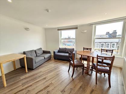 1 Bed Flat, Stoke Newington Road, N16