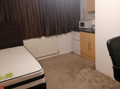 Room in a Shared House, Ramsons Avenue, MK14