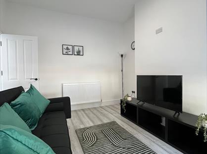 2 Bed Terraced House, Edinburgh Road, L7