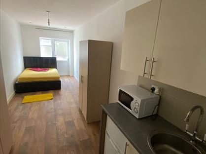 Room in a Shared House, Chester Road, IG3