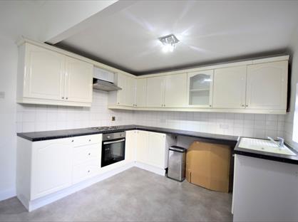 3 Bed Semi-Detached House, East Avenue, WN7