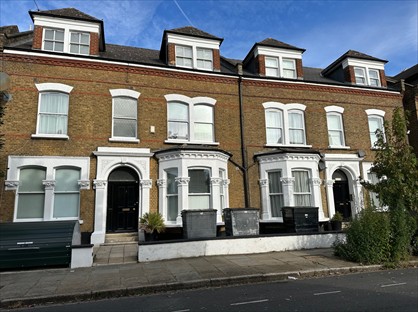 Studio Flat, Gloucester Drive, N4