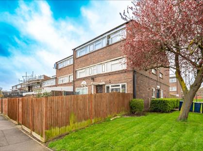 1 Bed Flat, Hotspur Road, UB5
