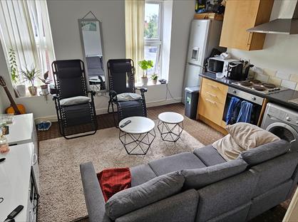 1 Bed Flat, Shayan House, ST1