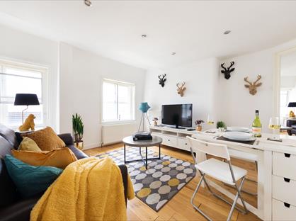 1 Bed Flat, Cavendish Buildings, W1K