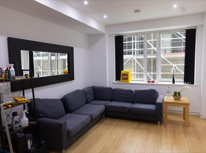 2 Bed Flat, Joiner Street, M4