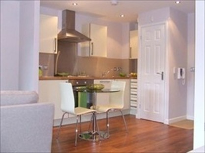 Studio Flat, Staveley Court, S8