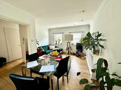 2 Bed Flat, Hillsborough Court, NW6