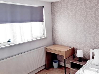 Room in a Shared House, Wadeville Avenue, RM6