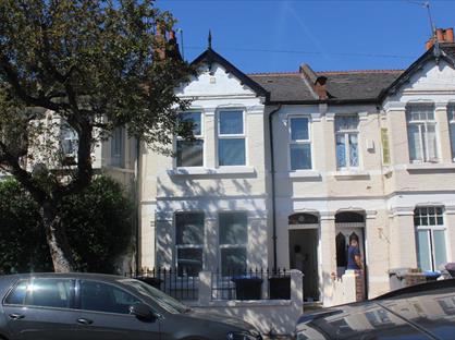 3 Bed Flat, Churchill Road, NW2