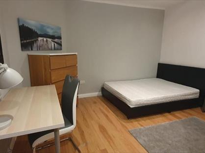 2 Bed Flat, Queens Road, NG9