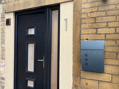 3 Bed Flat, Birds Royd Lane, HD6