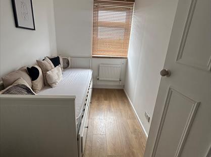 Room in a Shared Flat, Little Grove, WD23