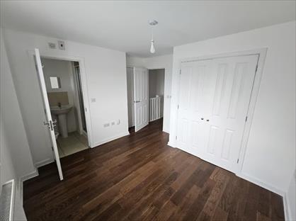 3 Bed Terraced House, Evans Croft, MK42