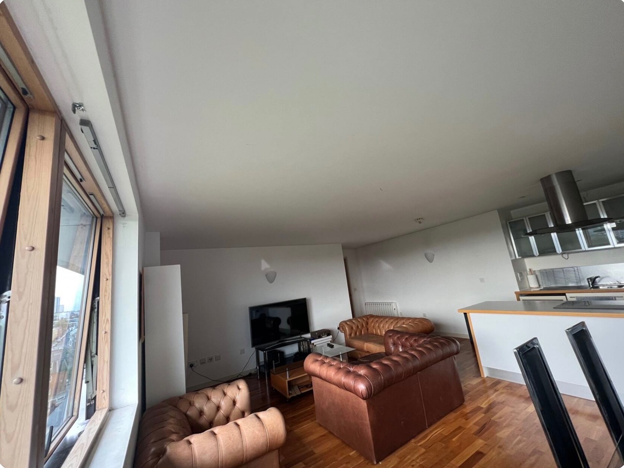 Room in a Shared Flat, Gainsborough Studios, N1