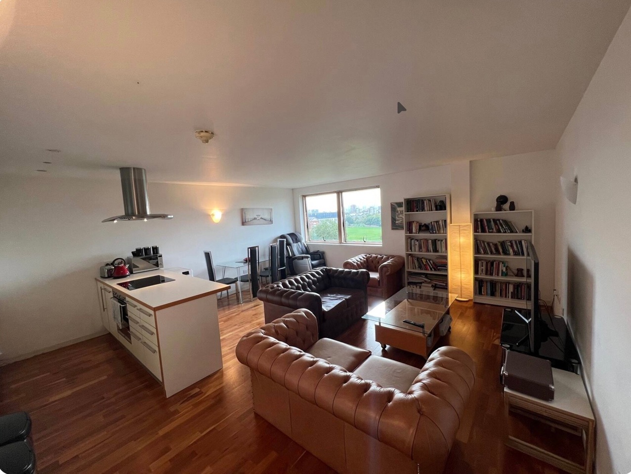 Room in a Shared Flat, Gainsborough Studios, N1 photo 2