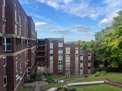 2 Bed Flat, Startpoint, LU1