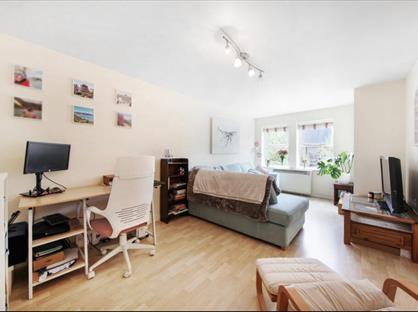 1 Bed Flat, Stott Close, SW18