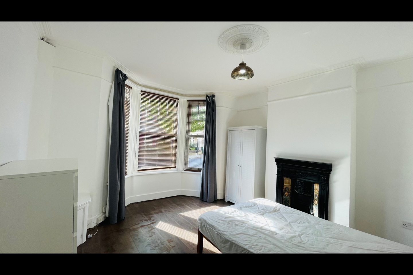 2 Bed Flat, Elmhurst Mansions, SW4