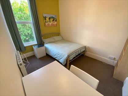 Room in a Shared House, Kingsley Road, PL4