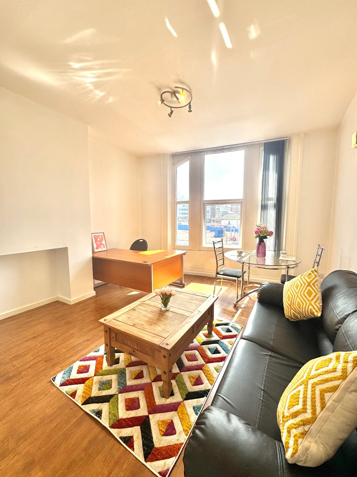 Additional image 2 of 1 Bed Penthouse, Prescot St, L7, N1 7GU