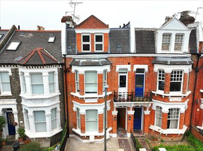 3 Bed Flat, Norroy Road, SW15