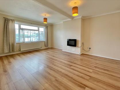 2 Bed Maisonette, White Lion Road, HP7