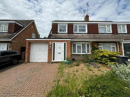3 Bed Semi-Detached House, Turnpike Drive, LU3